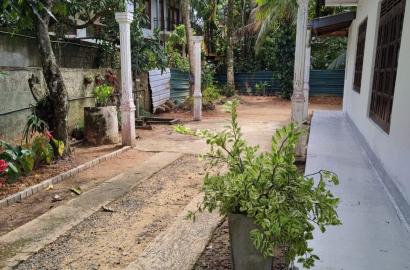 Single-Storey Family Home in Dangedara, Galle