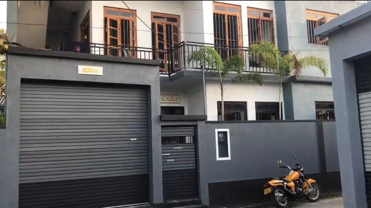 Two-Storey House in Millidduwa, Galle